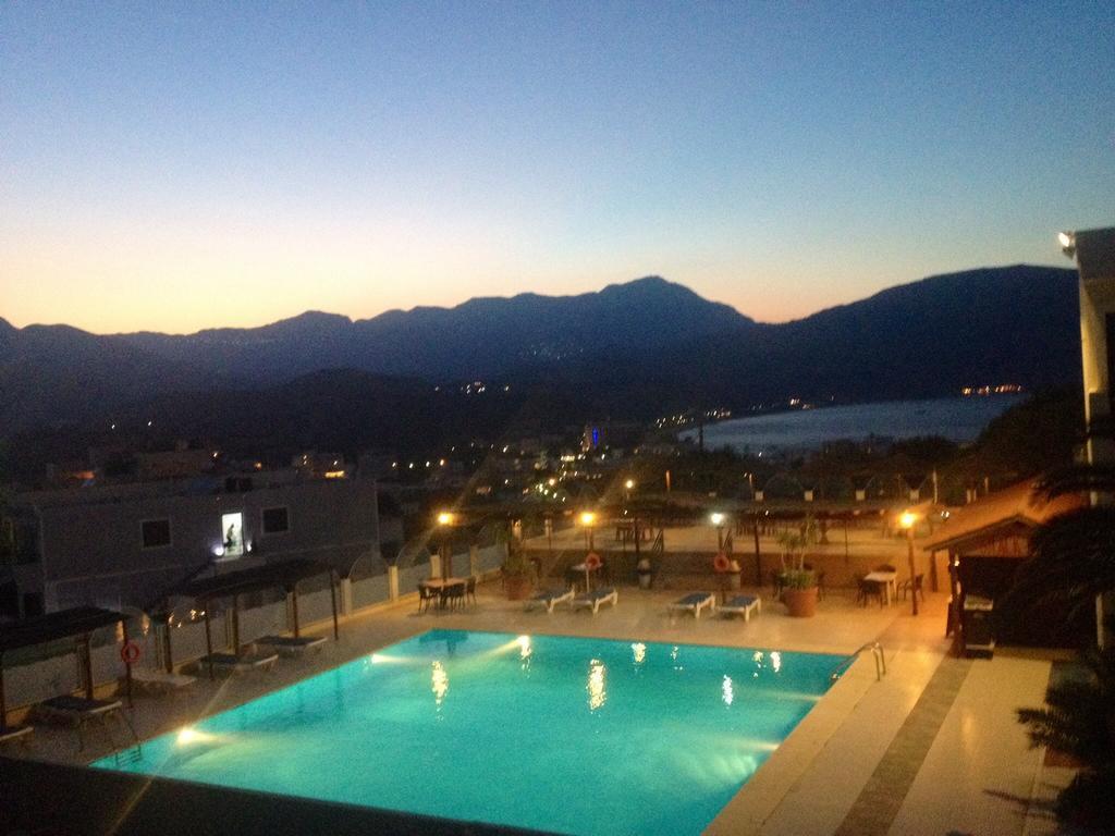 Seven Stars Hotel Karpathos Exterior photo